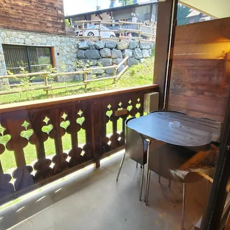 2 Bedroom With Outdoor Space 아파트